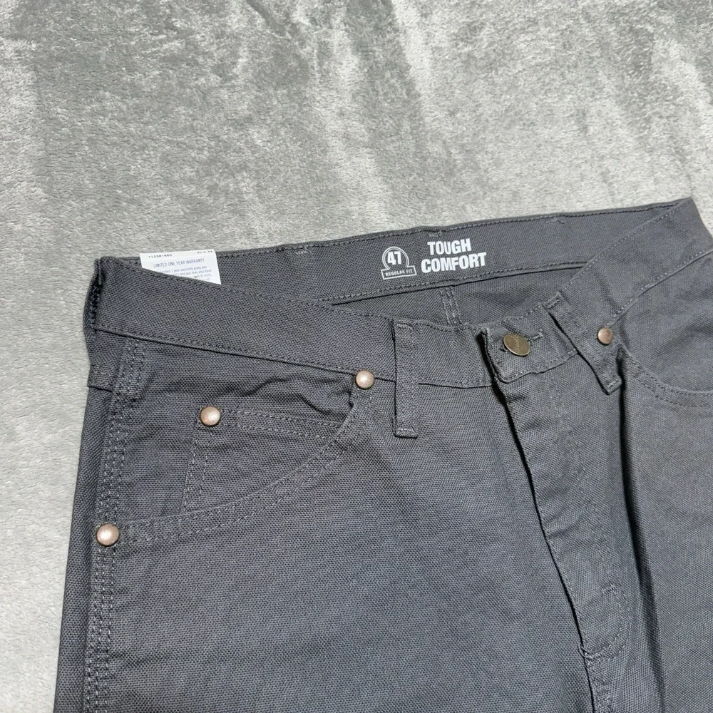 NWT‎ Wrangler 47 Premium Performance Tough Comfort Canvas Jeans 30x32 Gray